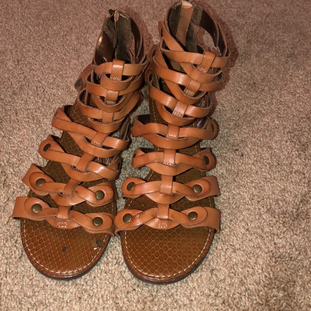 Brown Sandles